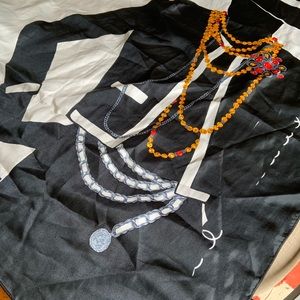 Chanel scarfe like new 🎀